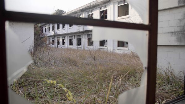 ボー・ワン《瓦礫や葉っぱの音がやむ》 Bo WANG,<i>Murmuring Debris and Leaves Silently Fall</i>