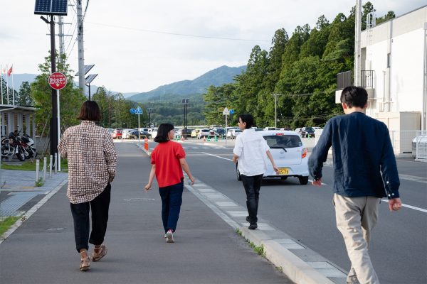 小森はるか+瀬尾夏美《二重のまち/交代地のうたを編む》 KOMORI Haruka + SEO Natsumi, <em>Double layered town/Making a song to replace our positions</em>