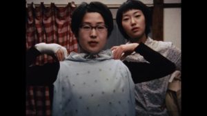 井口奈己《犬猫(8mm)》 IGUCHI Nami, <em>Dogs & Cats | Inuneko (8mm)</em>
